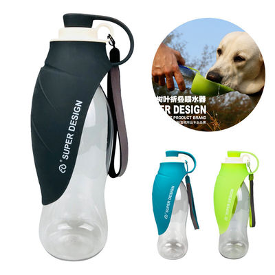 Hundewasser-Flaschen-tragbare Schoßhunde reisen im Freien Wasserspender-Zufuhr-Behälter mit Silikon-faltbarem Trinkbecher