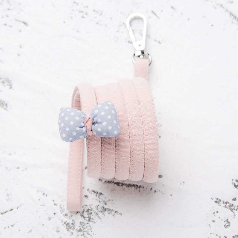 Haustier liefert nette Dots Cat Harness Bow Tie Adjustable-Haustier-Kasten-zurück Bügel-Zugkraft-Baumwolle Cat Dog Harness Leash Set