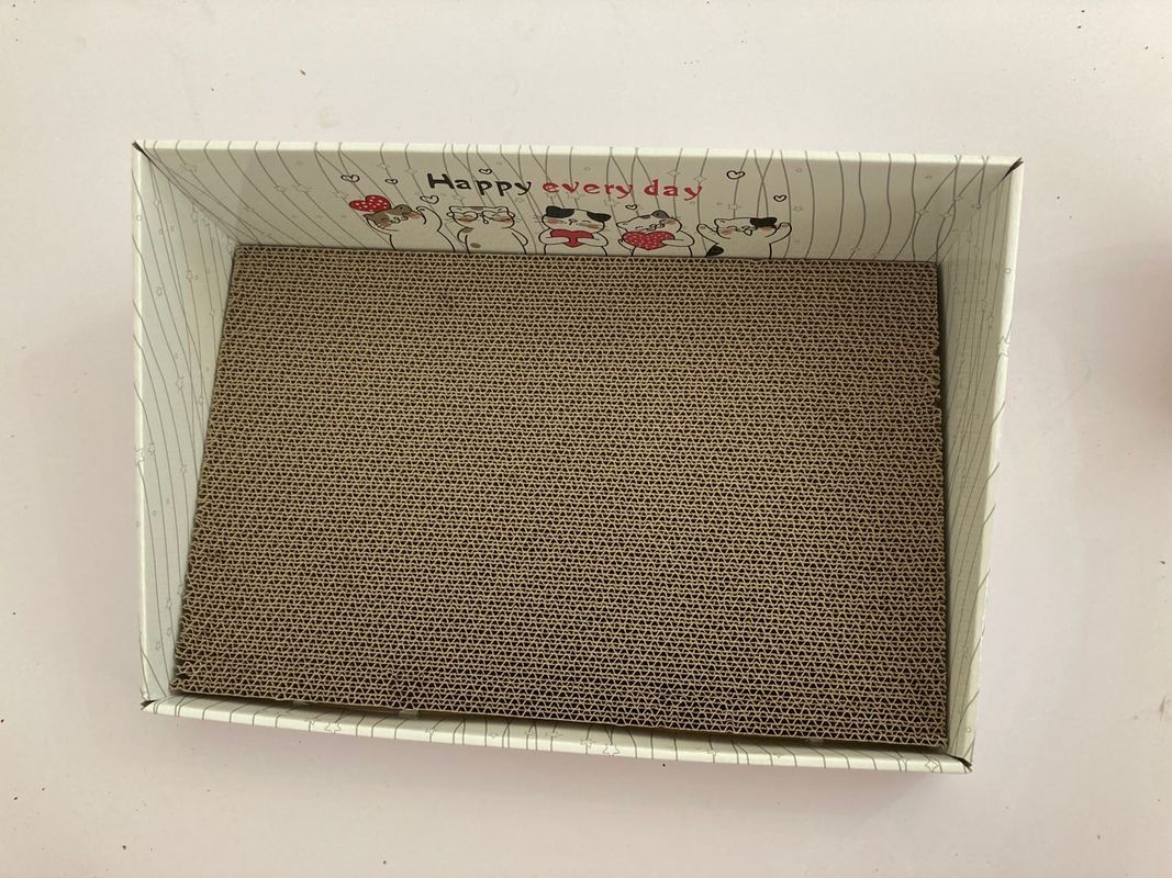 Recyclebare gewellte Cat Cardboard Scratcher Bed 700g für das Spielen der Entspannung