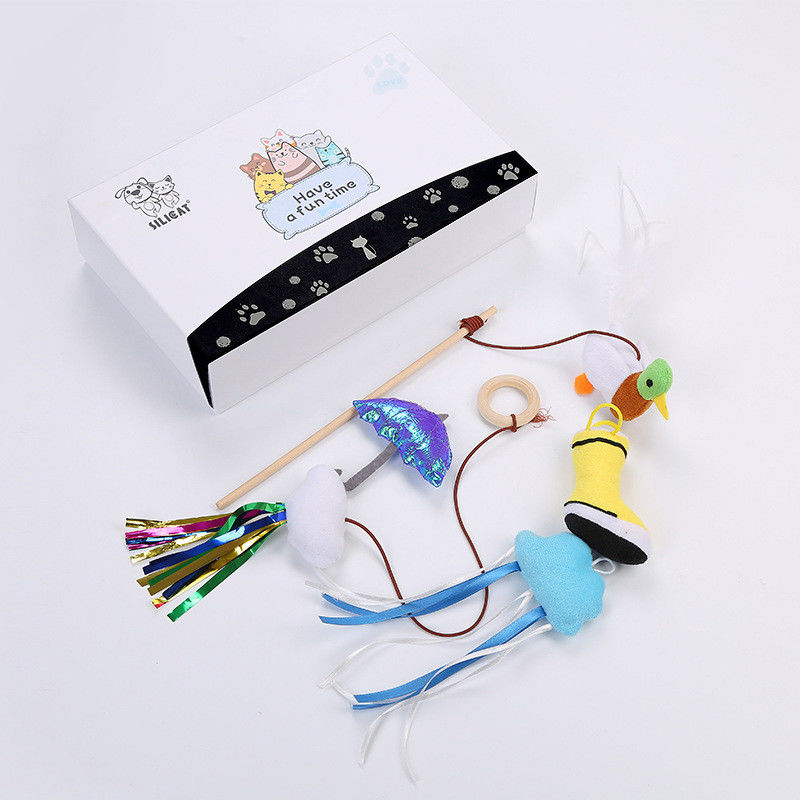 Wechselwirkender Laser Cat Teaser Toy Feathers Wand sortierte Plüsch-vernehmbare Schuhe, die Vögel Cat Toy Set formen