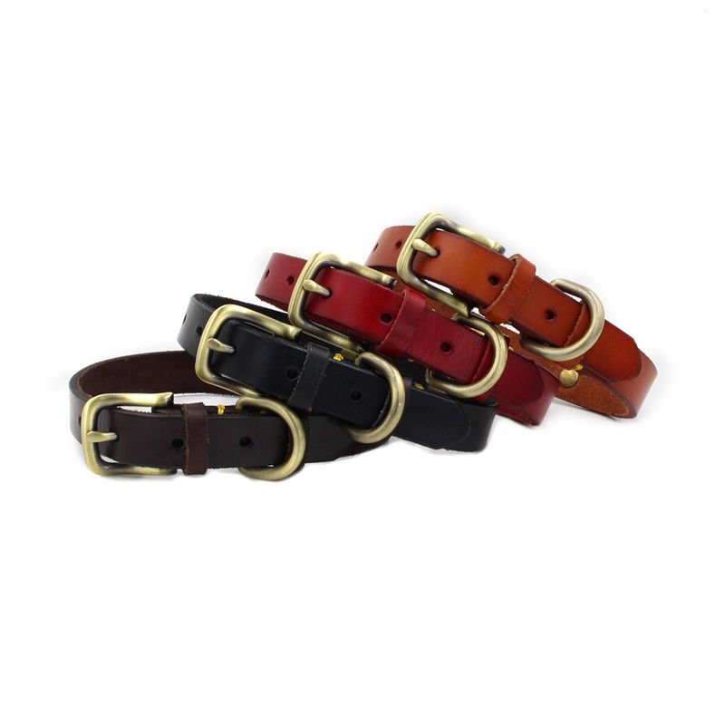 Kundenspezifisches handgemachtes Cattlehide-Hundehalsring-Leder mit Bronzemetallplatte kann gravierte Haustier Identifikations-Krägen für Hunde sein